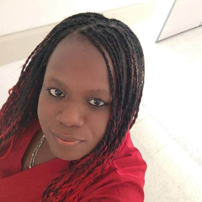 Babysitter in Comodoro Rivadavia: Liz y trabajo de niñera