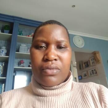 Babysitter Cape Town: Esther