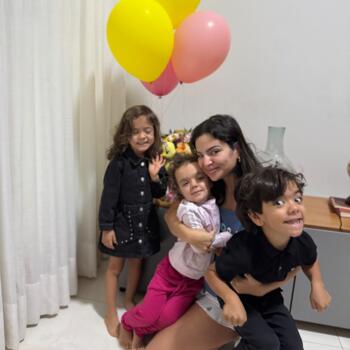 Babysitting job in Nerópolis: babysitting job Luiza