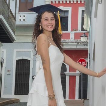 Babysitter San Juan: Amaya