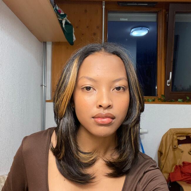 Babysitter in Saint-Martin-d'Hères: Jennah