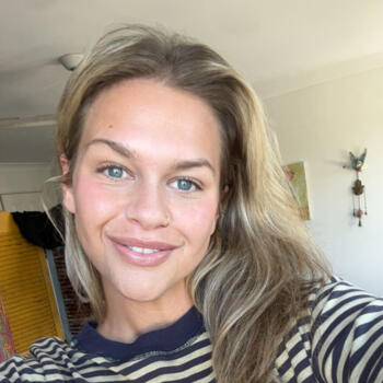 Babysitter in Gold Coast: Eve