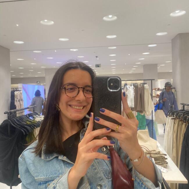 Babysitter in Lisbon: Rita