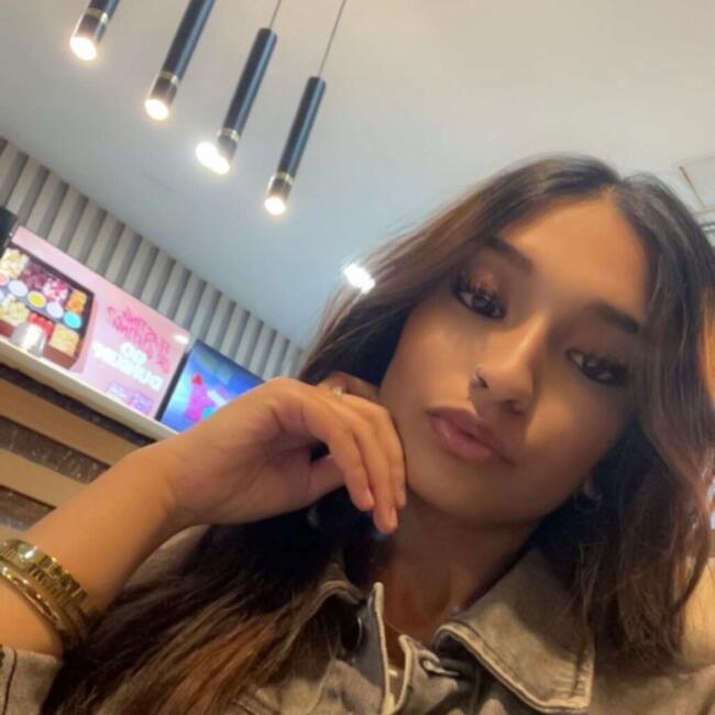 Babysitter in Rotherham: Zayba