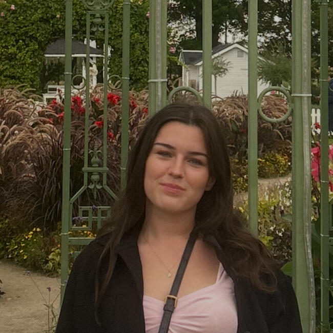 Babysitter in Wien: Jasmina