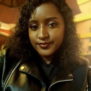 Babysitter in Bucharest: Ivyann