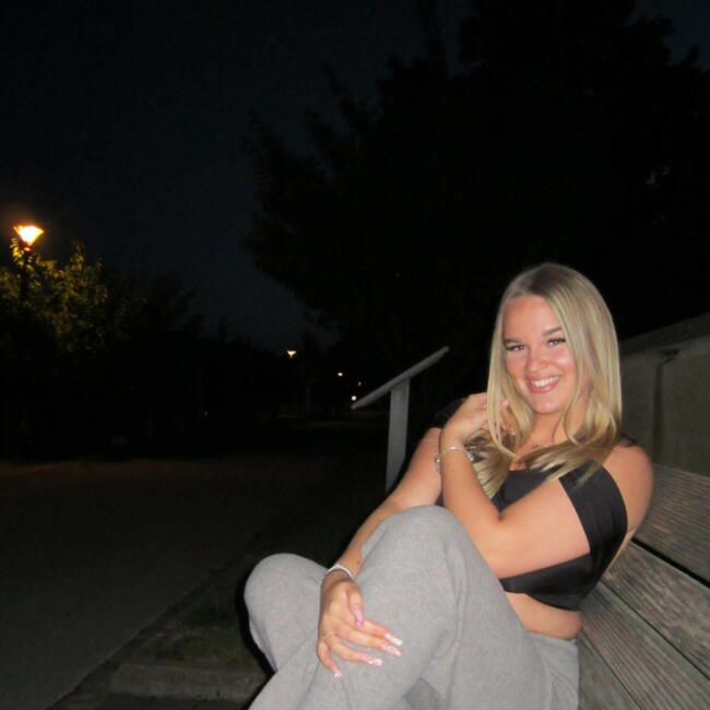 Babysitter in Mompach: Leticia