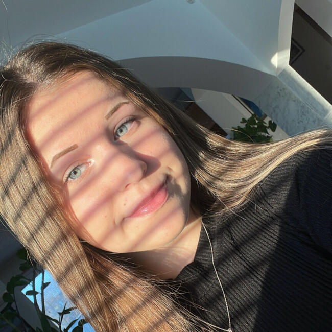 Babysitter in Ihova: Lara