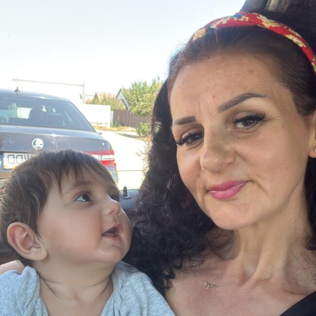 Job de babysitting în București: Cristina