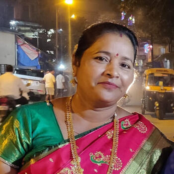 बेबीसिटर पुणे: Anita