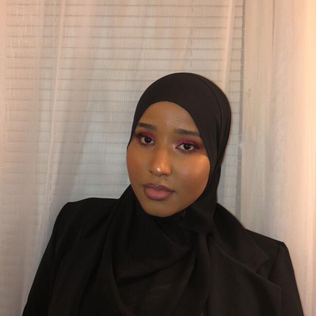 جليسة أطفال في إمارة الشارقة: Jawaahir Abdirahman