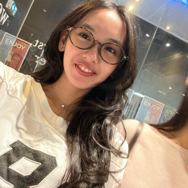 位于Singapore Island的临时保姆: Mika