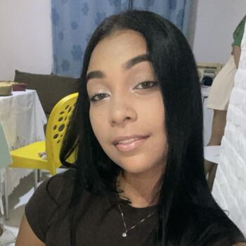 Babysitter Recife: Marilia Martinelli