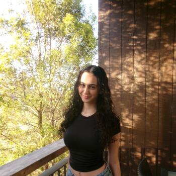 Babysitter in Melbourne: Zelal