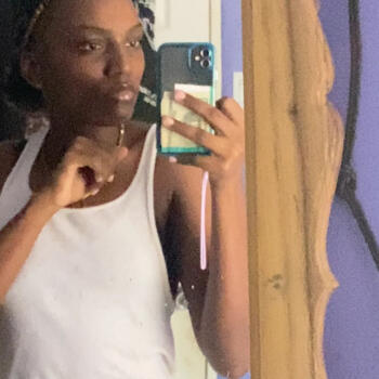 Babysitter in Portmore: Jada