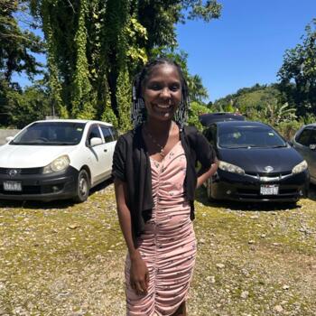 Babysitter in Port Antonio: Kimberlee
