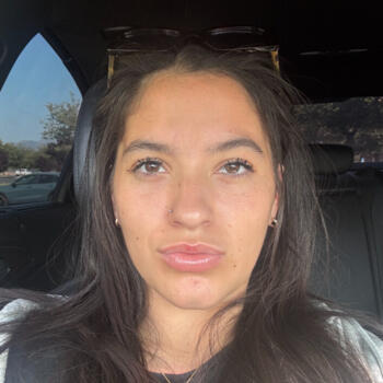 Babysitter Los Angeles: Hannah