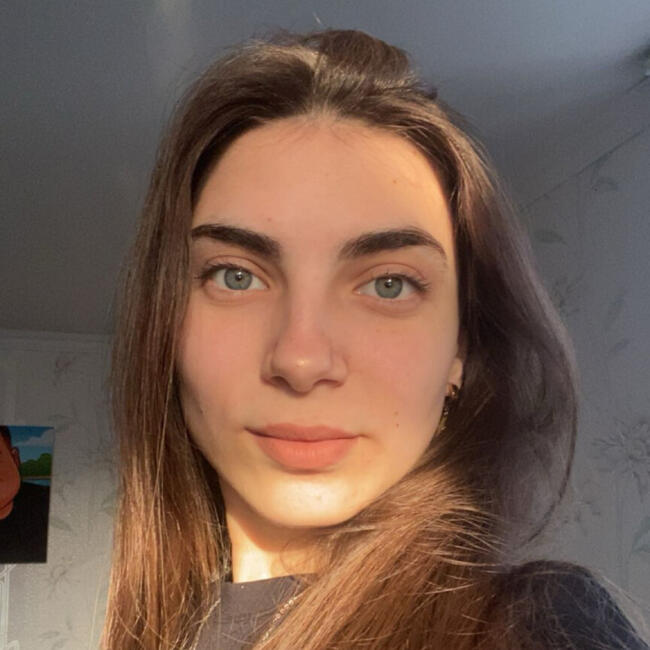 Bonă în Galați: Adelina