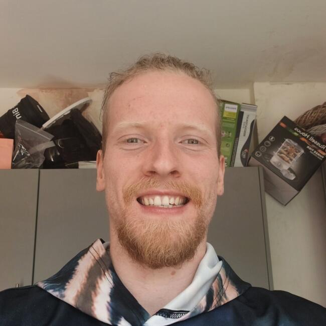 Babysitter in Derby: Steven