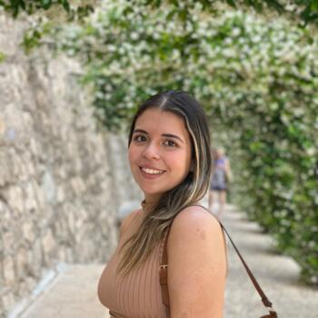 Canguro en Alicante: Camila