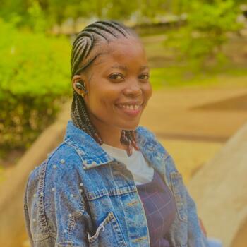 Babysitter in Arusha: Elizabeth