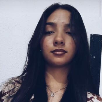 Babysitter in Fortaleza: Nicole
