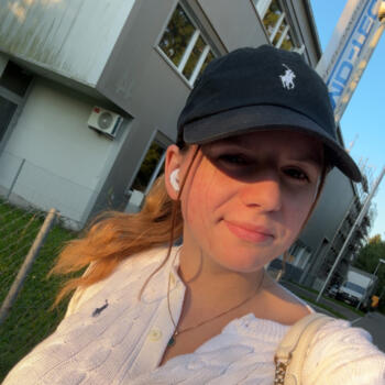 Babysitter a Urdorf: Severine