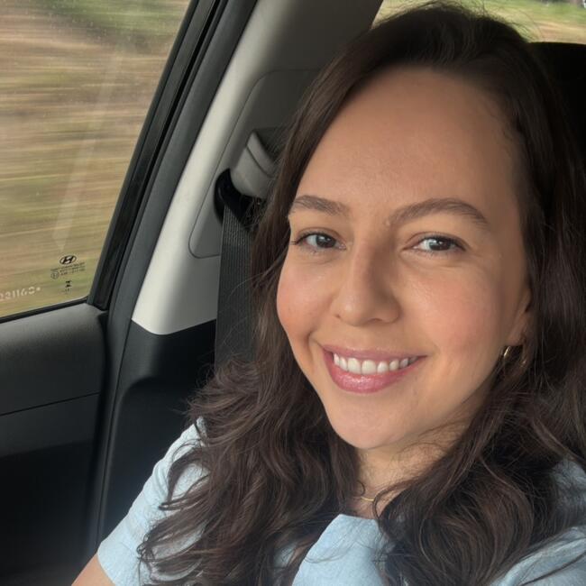 Babá em Trindade: Jéssica