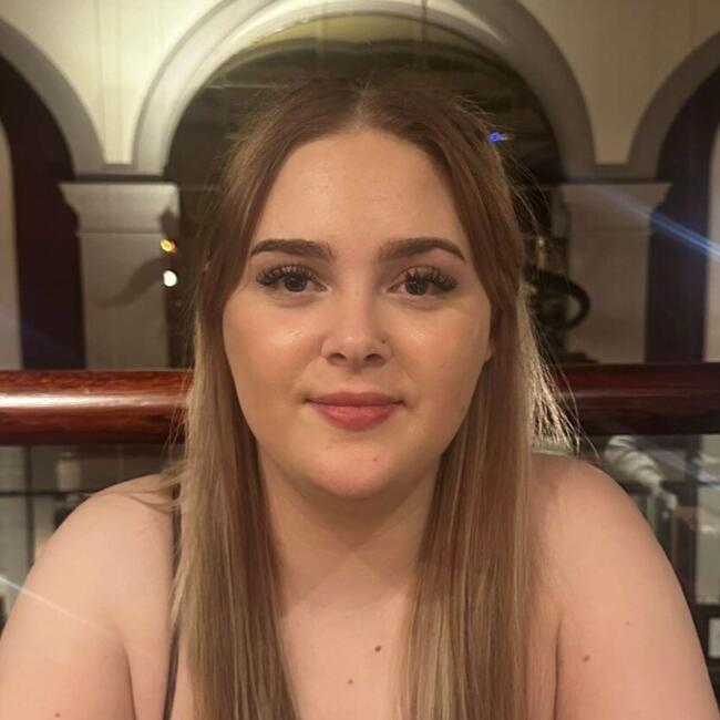 Babysitter in Gateshead: Lucie