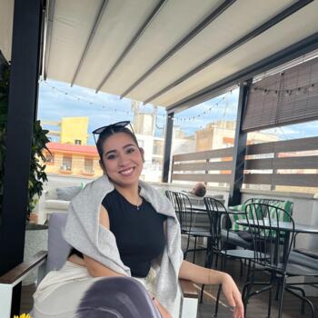 Babysitter in Alicante: Mouna