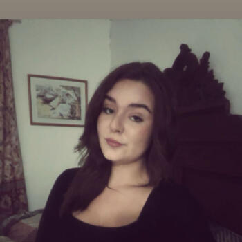 Babysitter in Oupeye: Elena