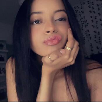 Babysitter in Dundalk: Shima