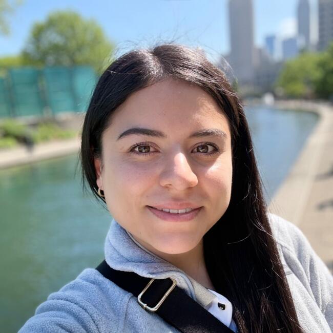 Babysitter in Indianapolis: Alejandra silva lopez