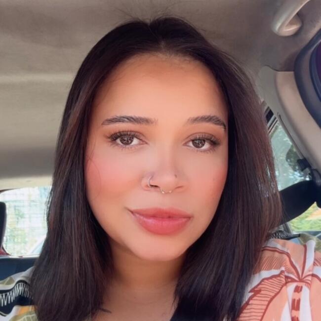 Babysitter in Novo Gama: Cecilya