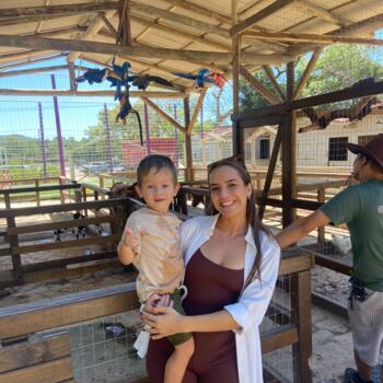 Emprego de babá em Florianópolis: emprego de babá Leticia