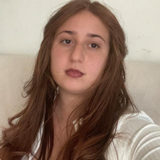 Babysitter in Lyon: Kenza