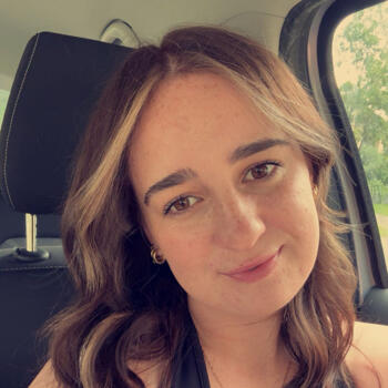 Babysitter in Central Coast: Bella