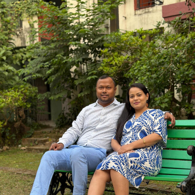 कोलकाता में बेबीसिटिंग की नौकरी: Aniket