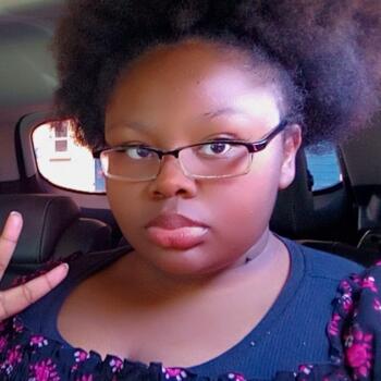 Babysitter in Cincinnati: Ava