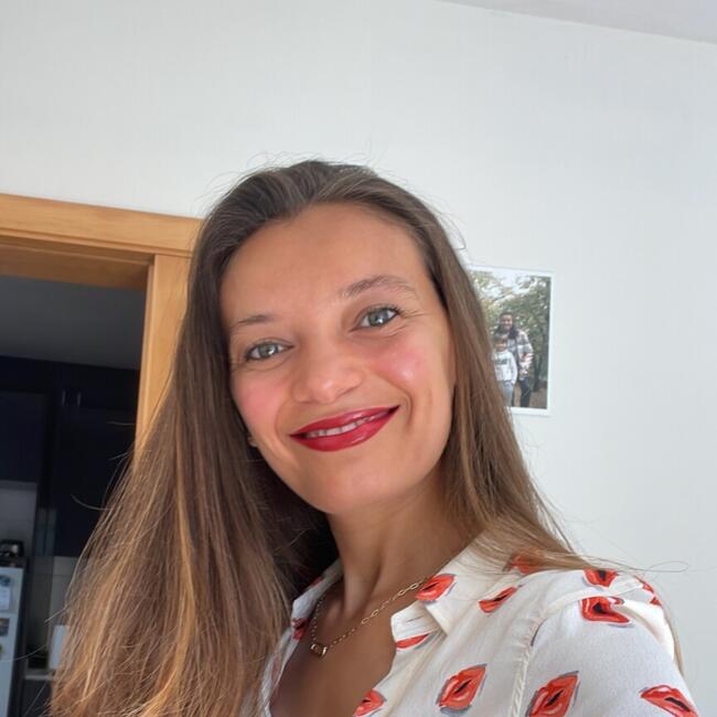 Babysitter in Murtosa: Layana