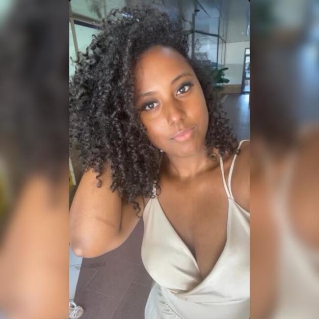 Trabalho de babysitting em Setúbal: Nicole