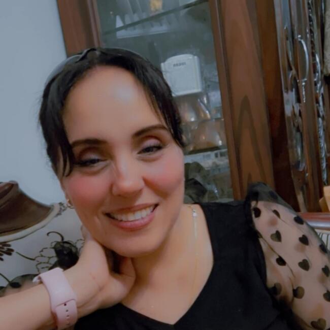 Babysitter in Fishers: Mervat