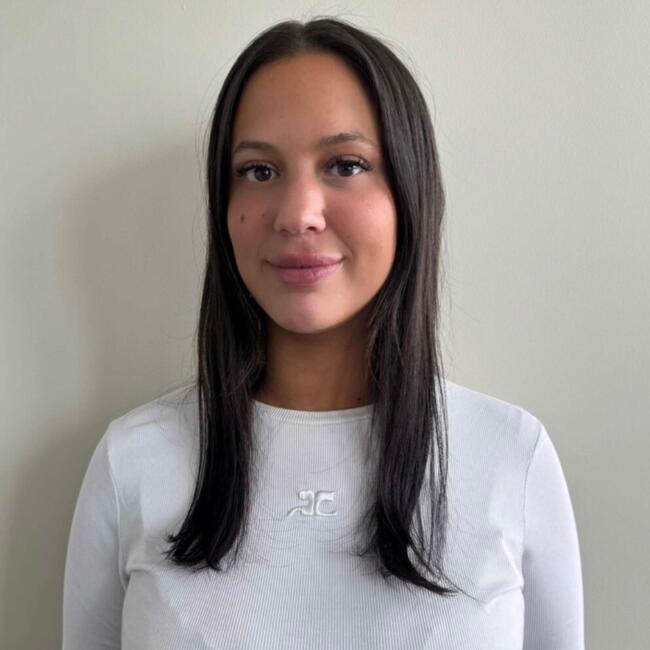 Babysitter in Pantin: Ines