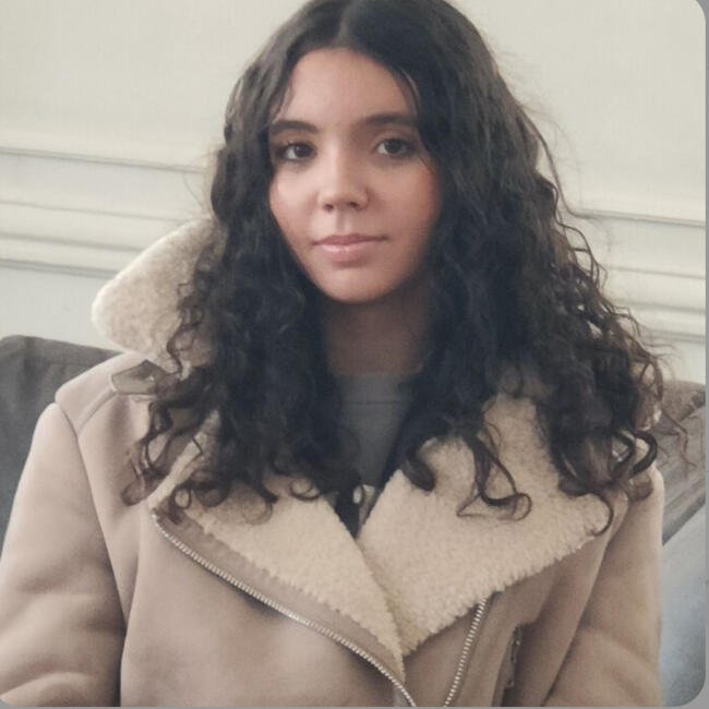 Babysitter in Paris: Anaïs