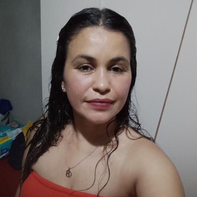 Babysitter in Artigas: Bruna Antonella Ribeiro padill