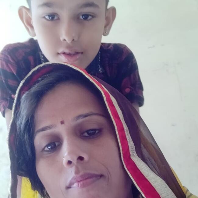Babysitter in Ahmedabad: Rita