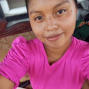 Babysitter in Playa Leona: Yaneth