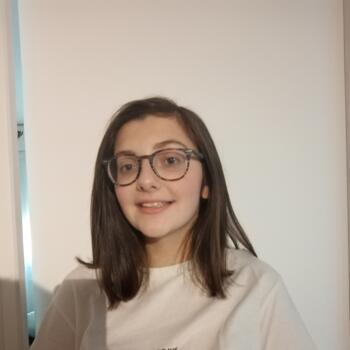 Baby-sitter in Saint-Aubin-lès-Elbeuf: Léa