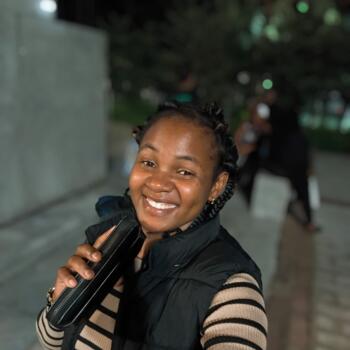 位於香港島 的臨時保母: Erica