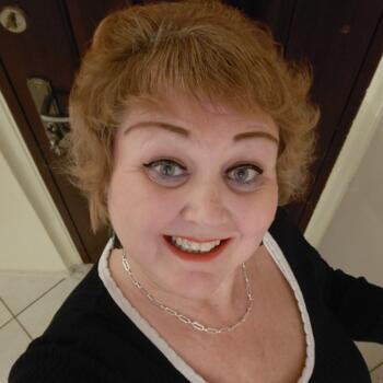 Babysitter in Budapest: Anikó